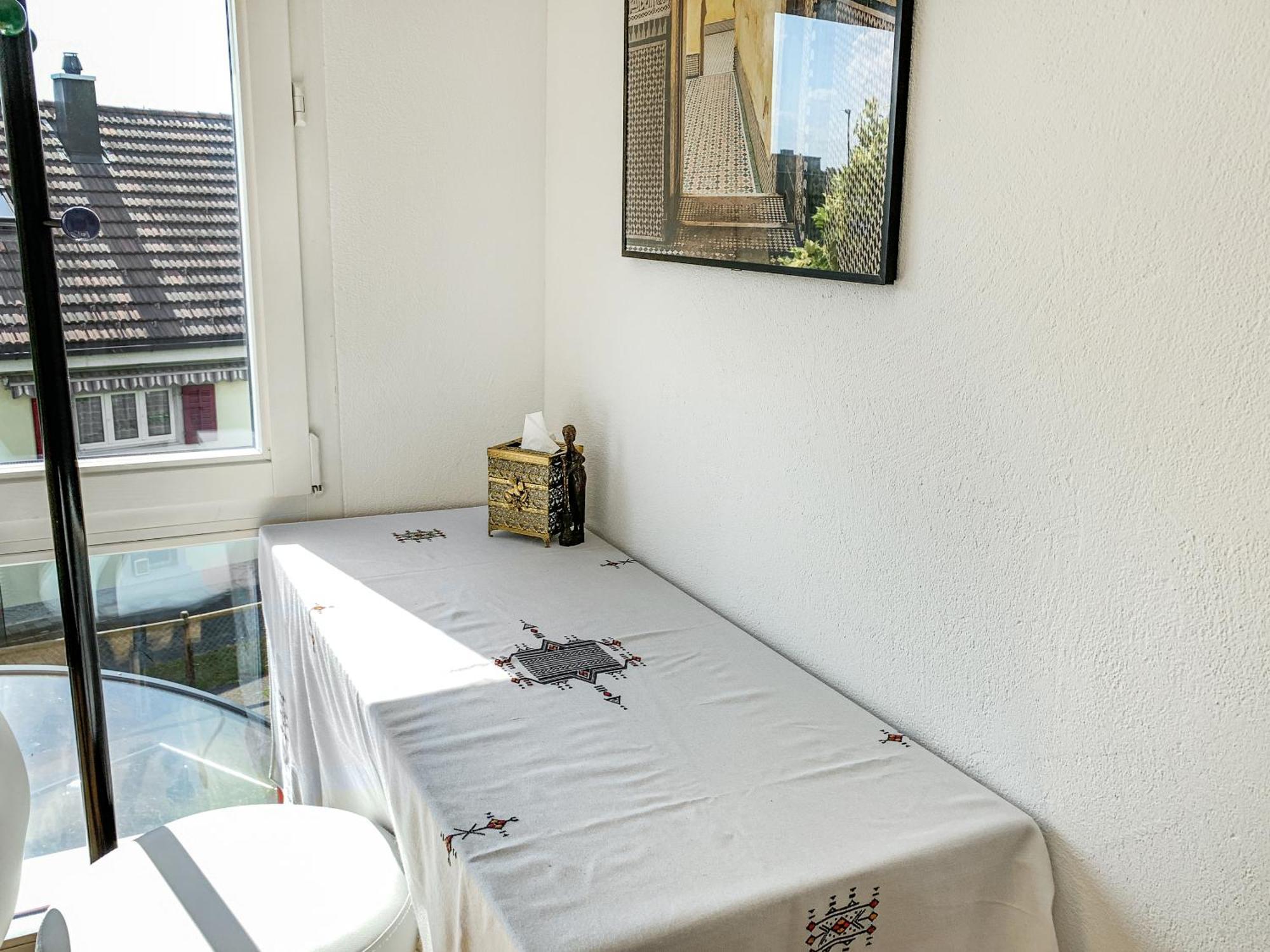 Haus Zur Lilie Hinwil Exterior foto